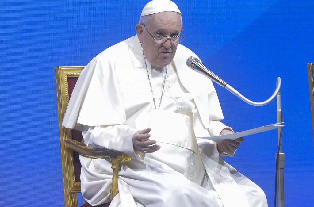 Papa Francesco dimesso dal Policlinico Gemelli