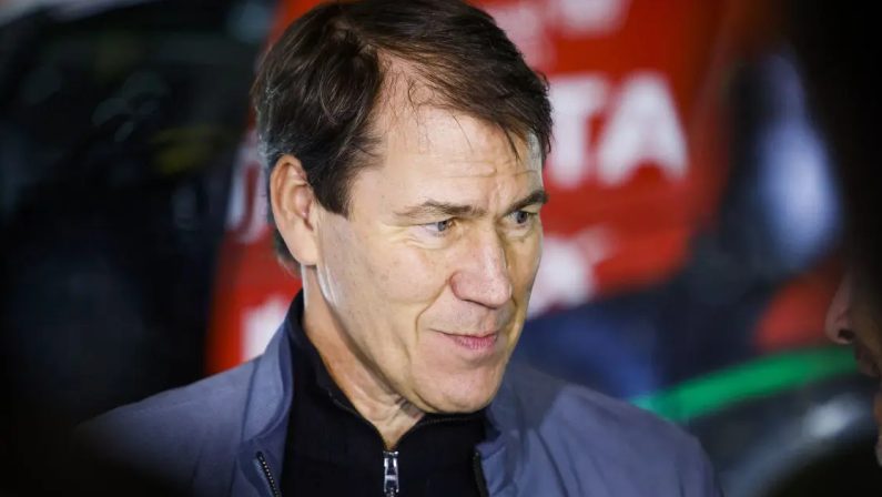 De Laurentiis presenta Rudi Garcia, il tecnico: «A Napoli per vincere trofei»