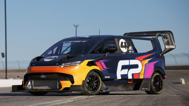 Il ford SuperVan 4.2 protagonista della 101^ Pikes Peak