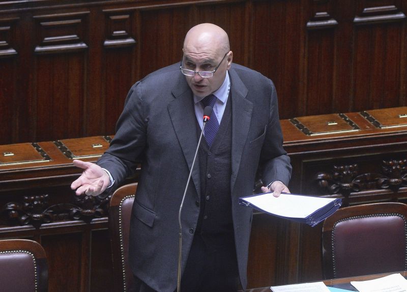 Crosetto “Italia resta con Ucraina, ogni sforzo per la diplomazia”