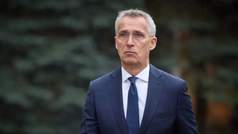 Stoltenberg: «Se Kiev perde guerra, inutile parlare ingresso in Nato»