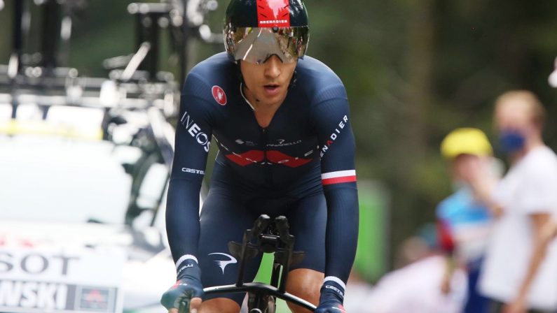 Kwiatkowski vince per distacco al Tour, Vingegaard leader