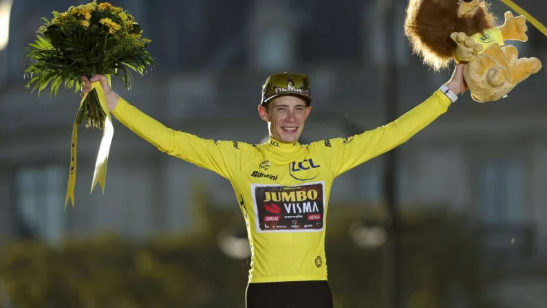 Vingegaard domina la crono e rafforza il primato al Tour