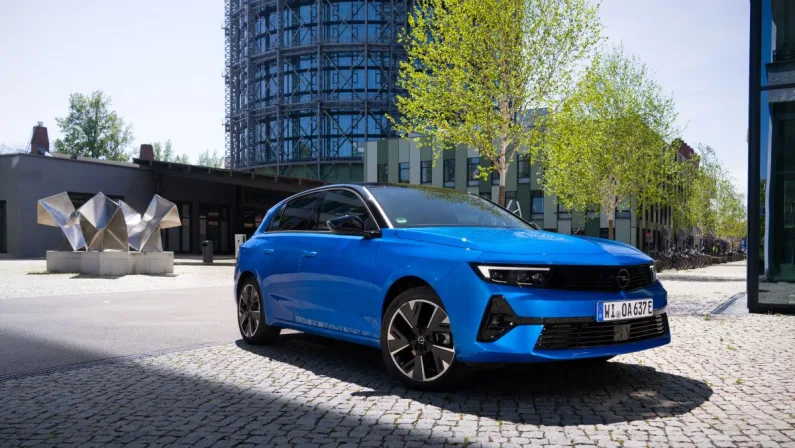 Con la nuova Opel Astra piacere di guida e sostenibilità