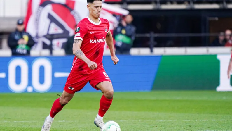 Reijnders “Milan un’opportunità, ammiro Seedorf. Ruolo? Sono un jolly”