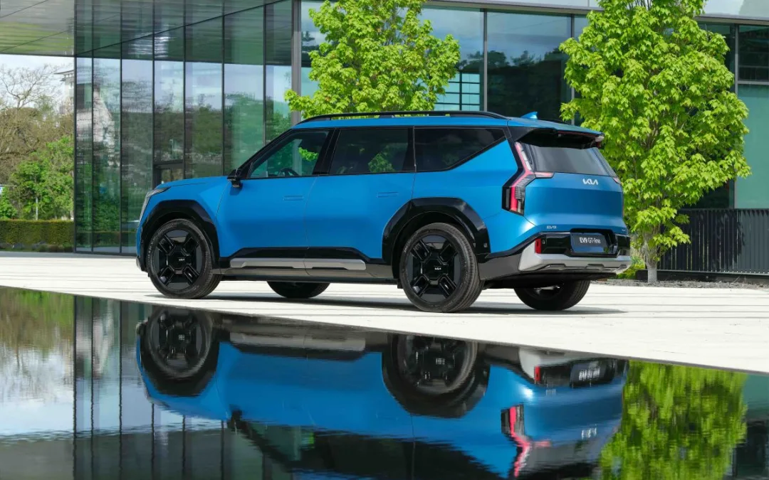 Kia EV9, svelati i prezzi di lancio del Suv 100% elettrico