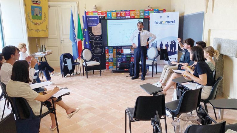 Feuromed Summer School, diplomazia e rete: la bussola per i giovani del Sud che verrà