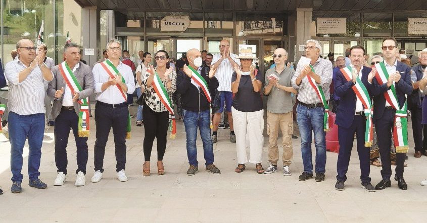 Sanità, il sindaco scrive a Bardi: "A Matera disagi negli ospedali, promesse non mantenute"