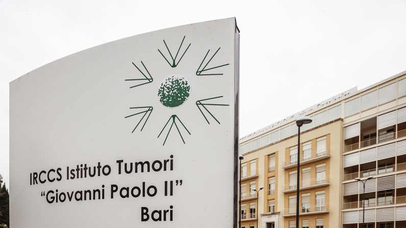 Soldi a pazienti per saltare la lista d'attesa, arrestato primario a Bari