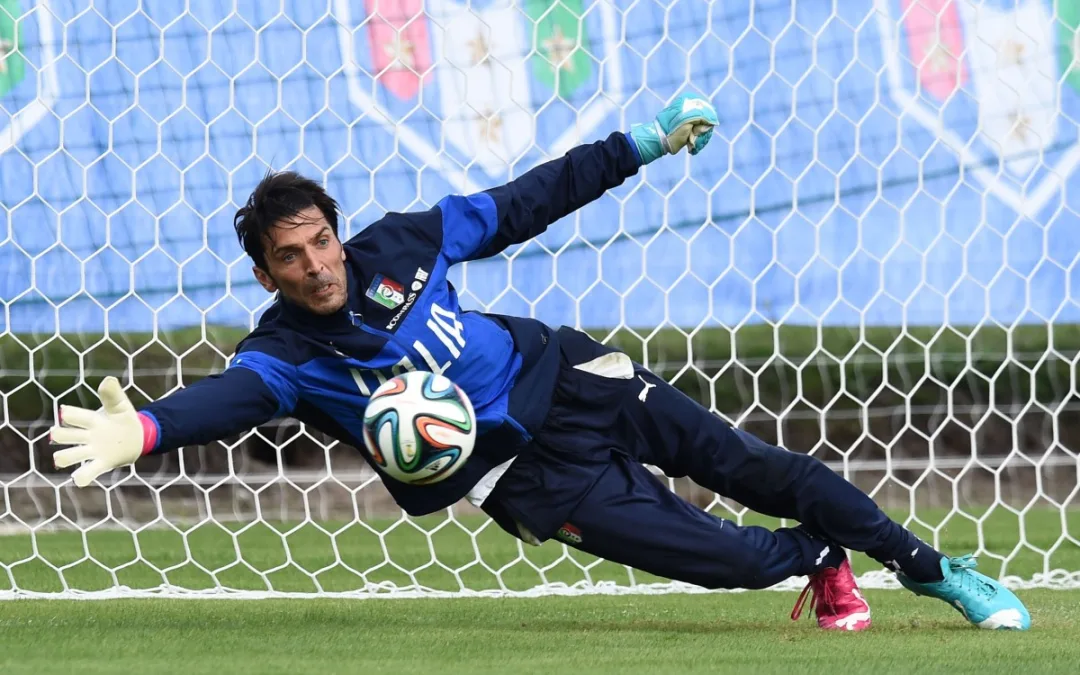Buffon lascia il calcio “Ti ho dato tutto”