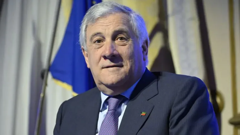 Tajani “Su extraprofitti ripariamo a errori Bce, misura pro famiglie”