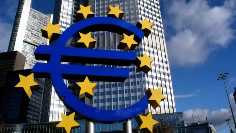 Per la Bce prospettive per crescita e inflazione restano incerte