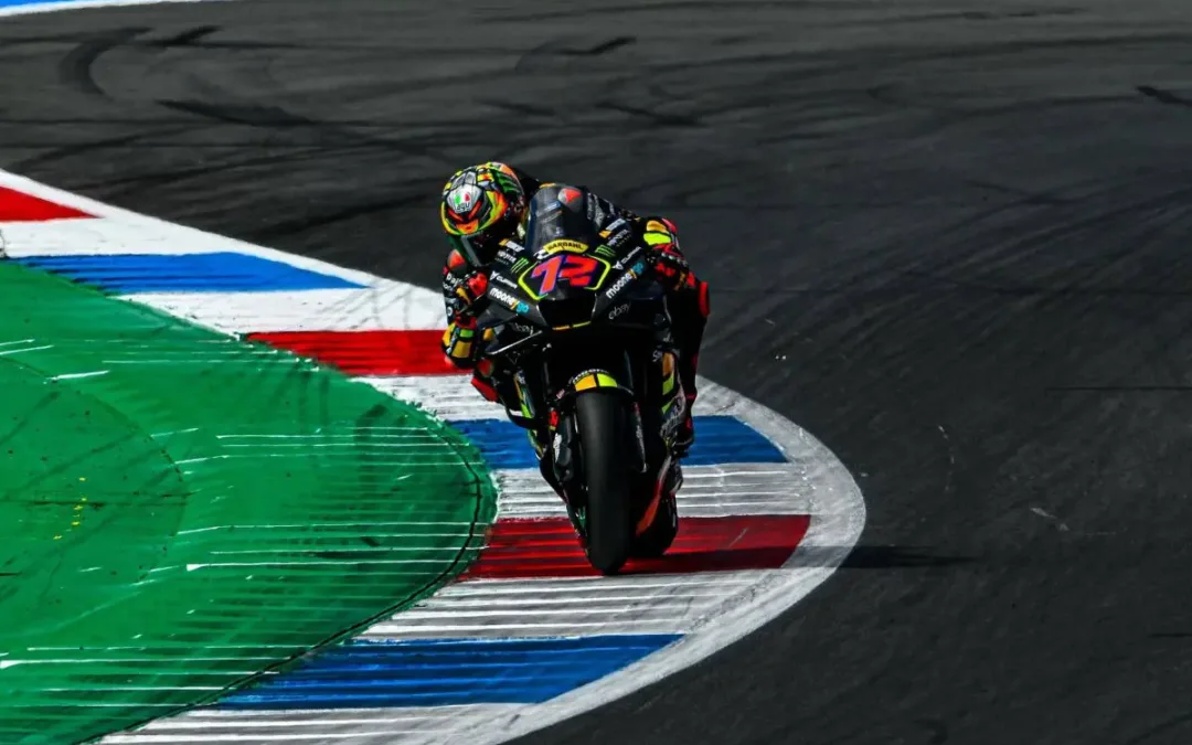Bezzecchi sfreccia sul Red Bull Ring davanti a Vinales