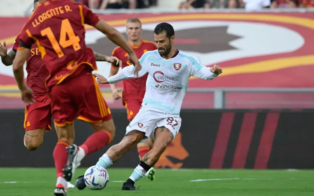 Doppiette di Belotti e Candreva, Roma-Salernitana 2-2