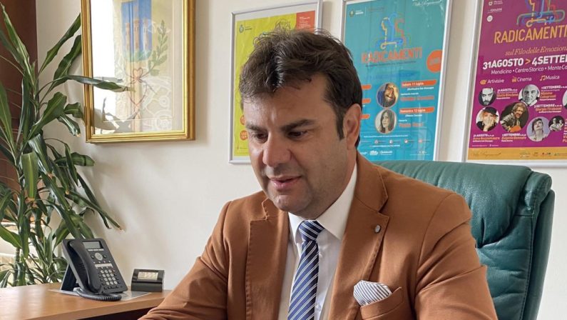 Mendicino, la lettera aperta di Palermo: "Si conclude amaramente la mia sindacatura"