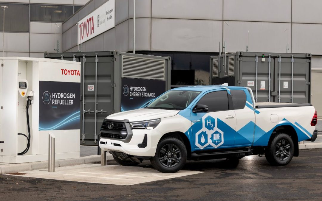Prototipo Toyota Hilux elettrico a celle a combustibile di idrogeno