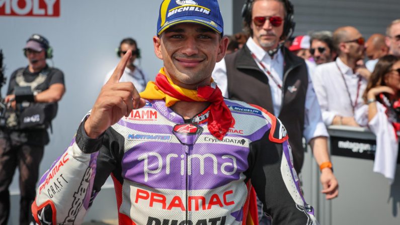 Martin vince il Gp di San Marino, Bezzecchi e Bagnaia sul podio