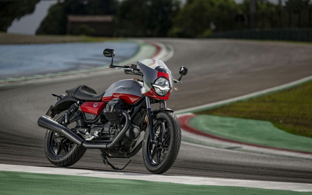 Svelata a Mandello la nuova Moto Guzzi V7 Stone Corsa