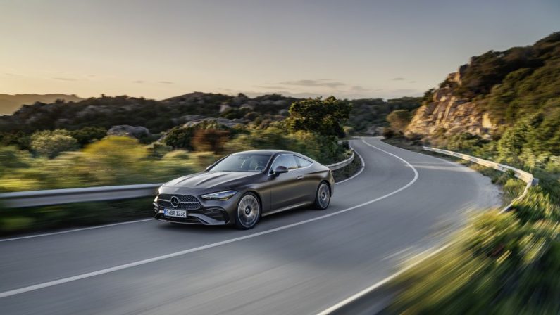 Nuova Mercedes-Benz CLE Coupè, 6 versioni e tre propulsori mild hybrid