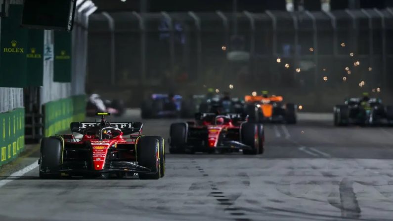Formula 1, gioia Ferrari a Singapore, vince Sainz: “Sono al settimo cielo”