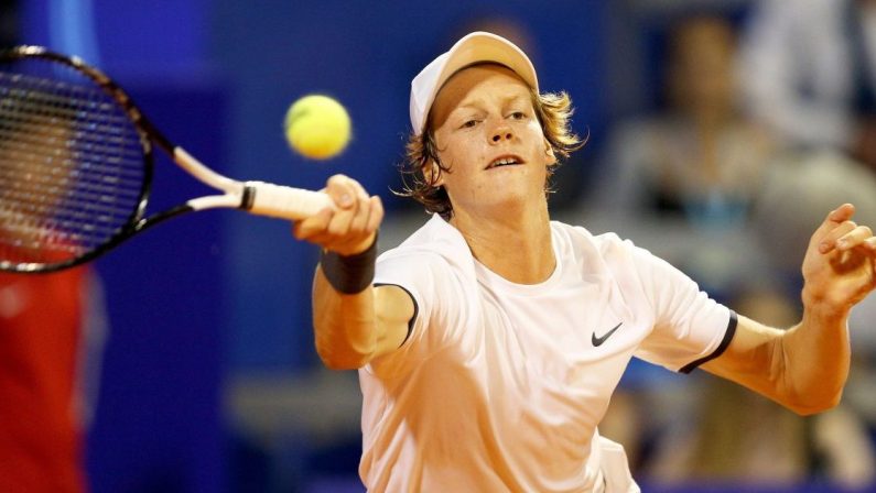 Tennis, Sinner batte Medvedev e vince il China Open