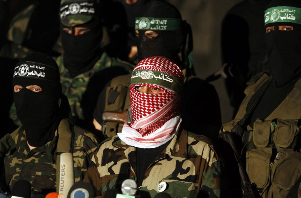 Da Gaza missili di Hamas contro Israele, 250 morti e oltre 1.500 feriti. Decine di ostaggi