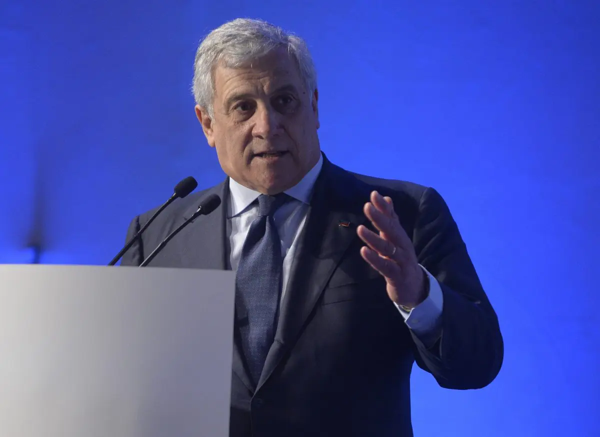 Tajani, ottimismo e cautela: «Italia stufa degli urlatori»