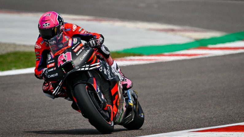 Aleix Espargarò vola in Indonesia, Bagnaia in Q1
