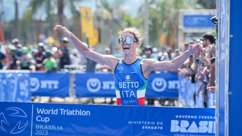 Triathlon, altro acuto azzurro in Cdm: Betto d’oro a Brasilia