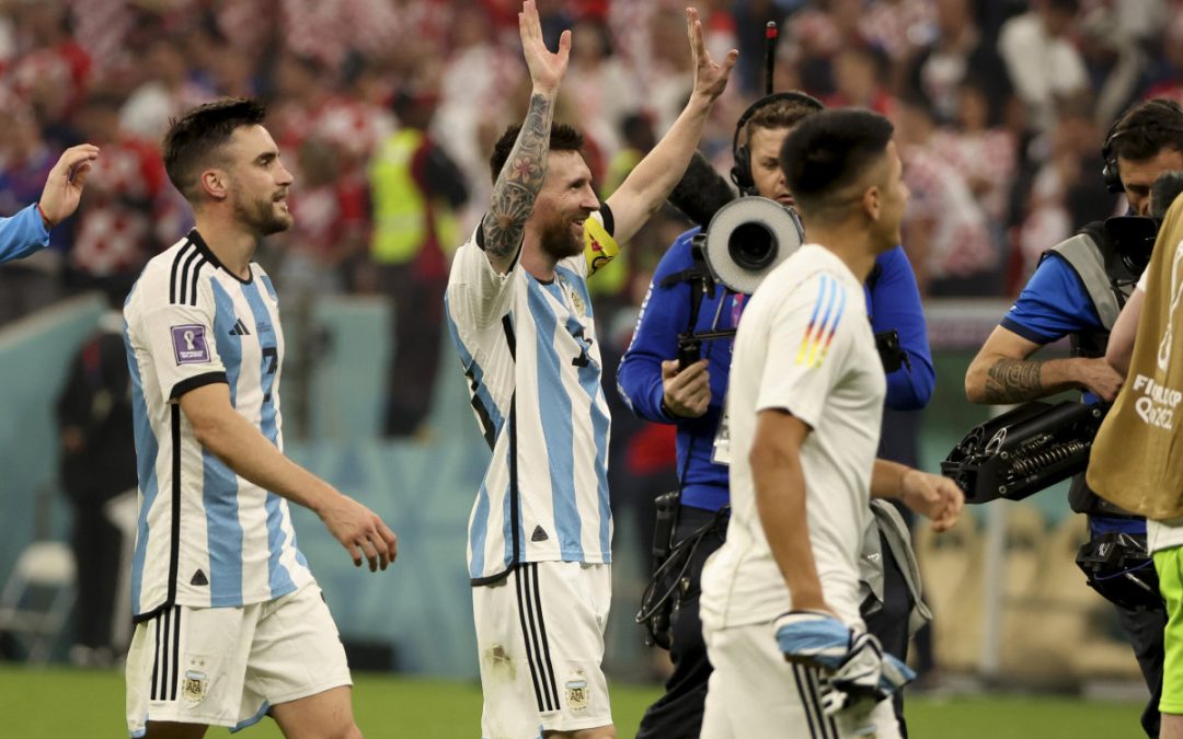 Messi trascina l’Argentina in Perù, Brasile ko in Uruguay