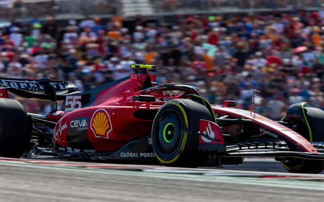 Hamilton e Leclerc squalificati, Sainz sul podio di Austin