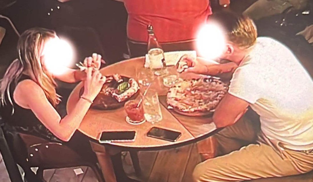 La foto pubblicata dai titolari del locale Bob alchimia a spicchi