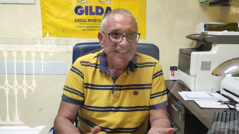 Gilda: «Dirigenti scolastici come i rettori delle università»