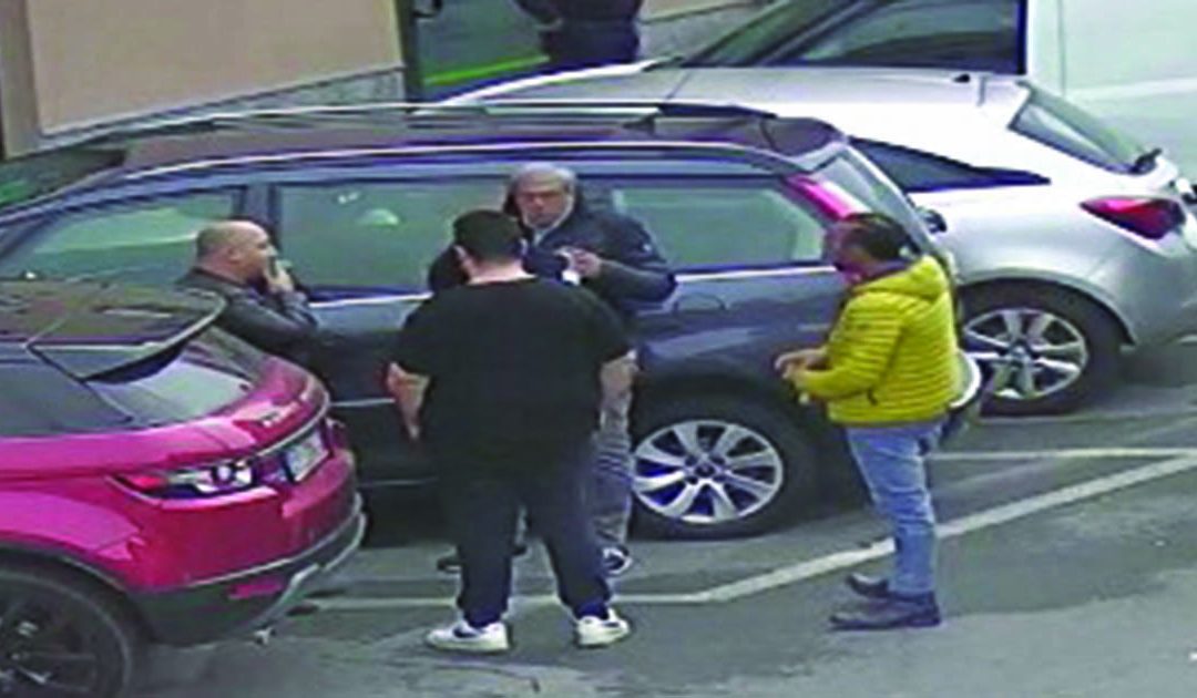 Massimo Rosi, presunto nuovo reggente del “locale” di ‘ndrangheta di Legnano e Lonate Pozzolo, durante gli incontri con i suoi uomini