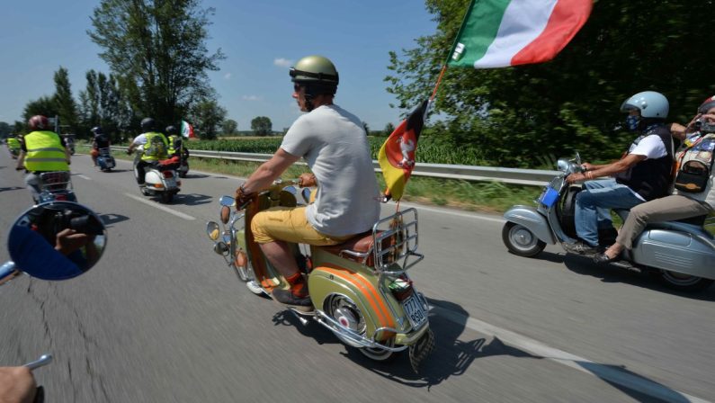 Si terranno a Pontedera i Vespa World Days 2024
