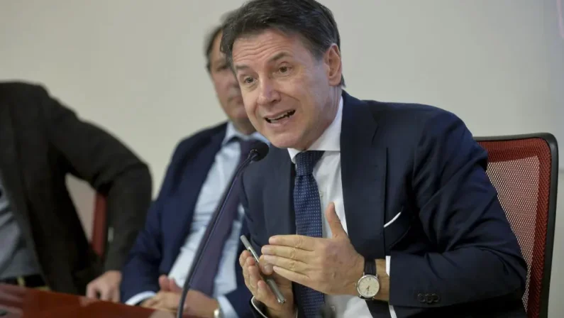 M5s, Conte “Rafforzare sano civismo, più presenza sui territori”