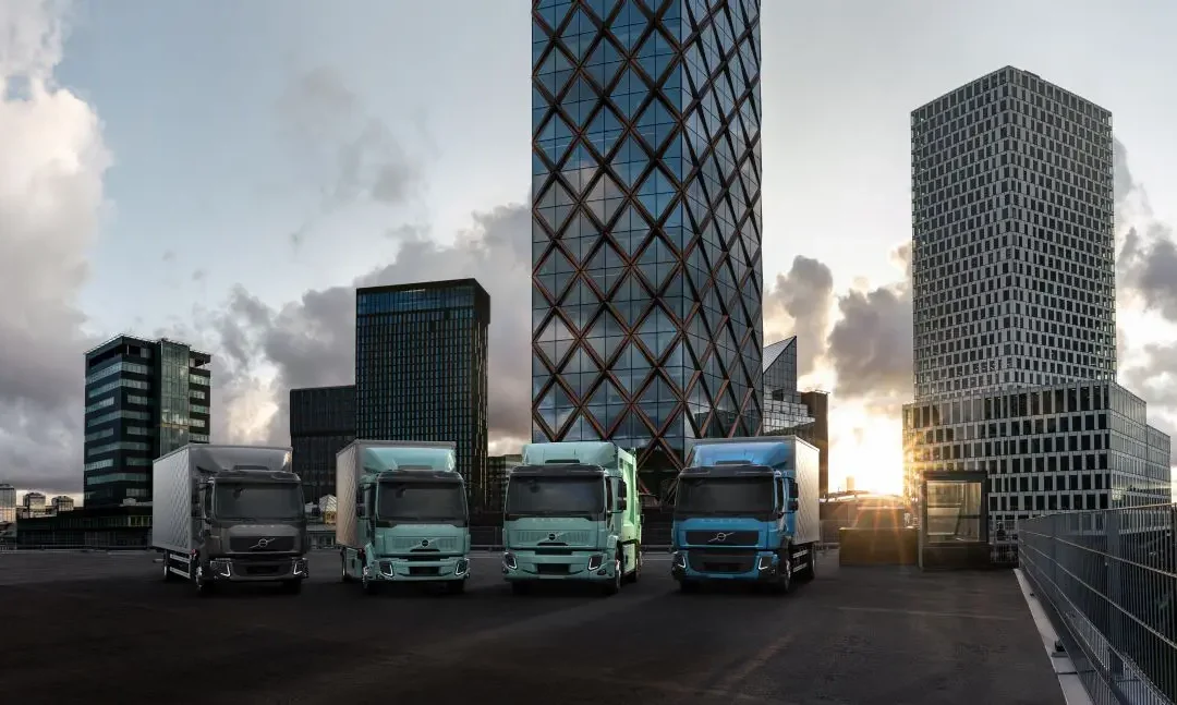 Volvo presenta i nuovi veicoli elettrici per il trasporto urbano