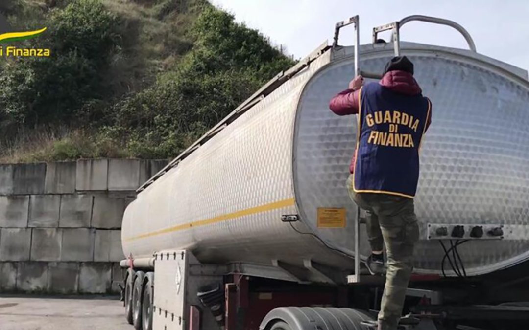 Evasione delle accise sul carburante: tre arresti
