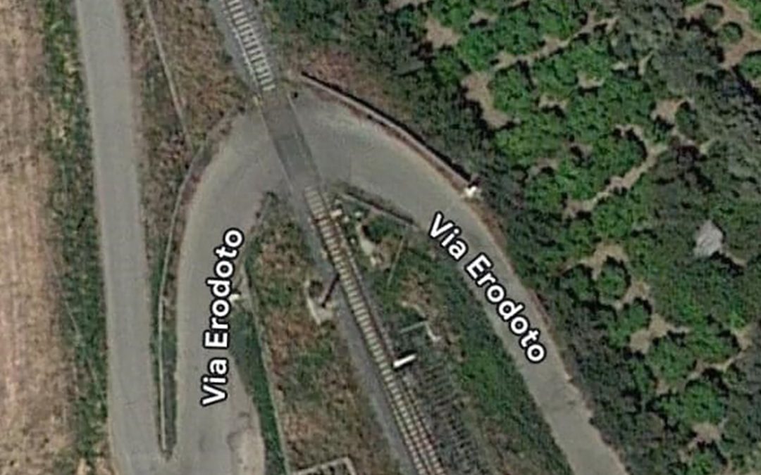 Il passaggio a livello dove è avvenuta la tragedia