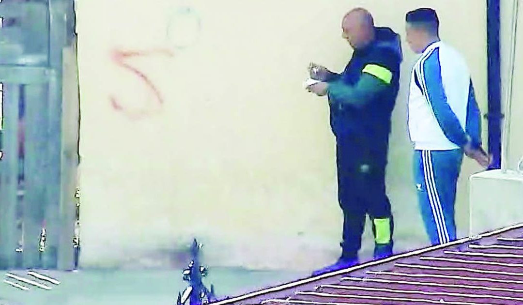 Il market della droga a Crotone, spaccio anche davanti agli studenti