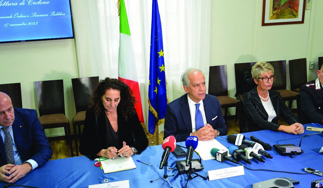 Da sinistra: Voce, Ferro, Piantedosi, Ferraro e Giovinazzo