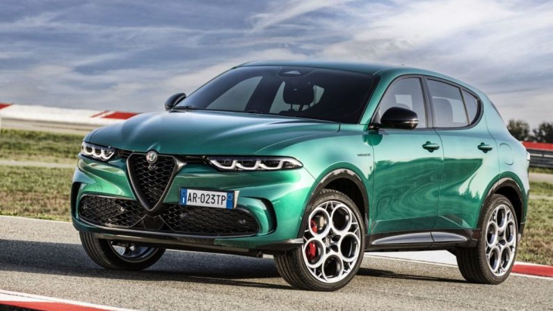 Alfa Romeo Tonale Plug-in Hybrid Q4 “Green Suv of the Year 2024”