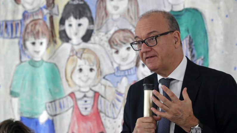 Valditara “Progetto contro la violenza sulle donne avanti senza garanti”