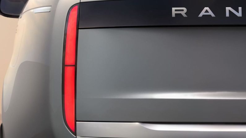 Aperta la lista d’attesa per la nuova Range Rover Electric