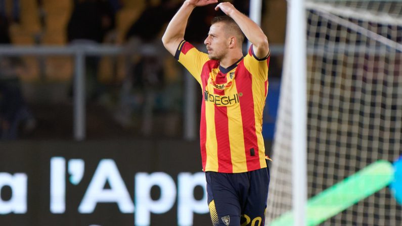 Ramadani-gol all’89°, il Lecce batte 2-1 il Frosinone
