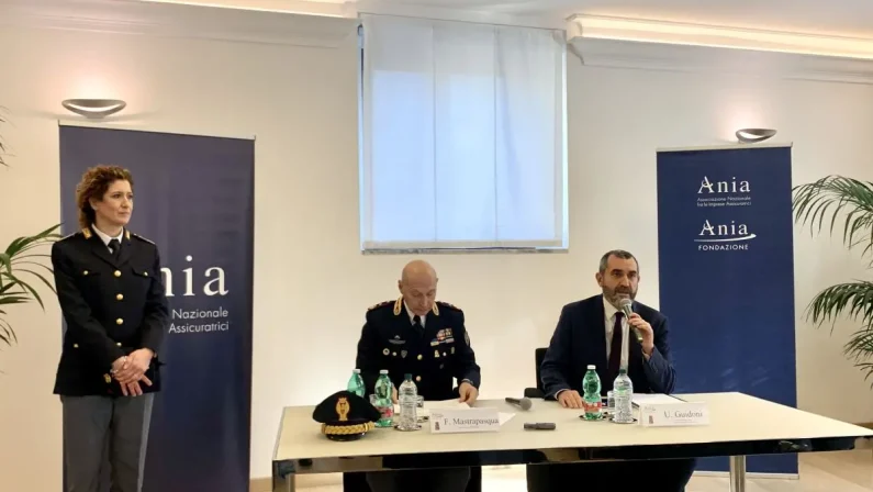 Sicurezza stradale, Fondazione Ania e Polizia insieme in un progetto