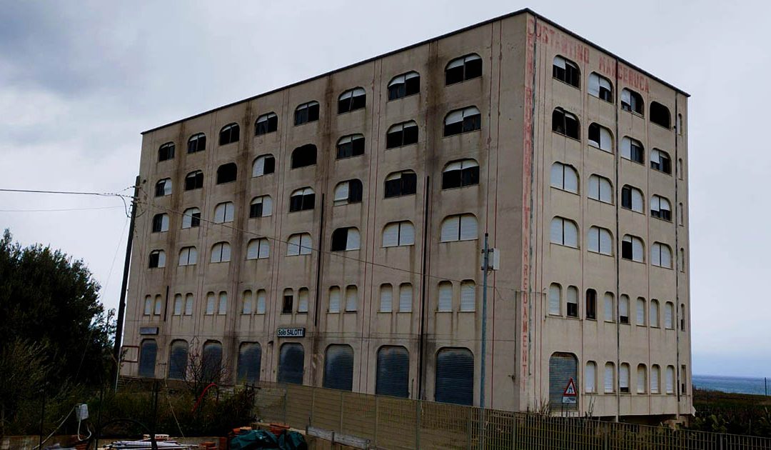 L'ecomostro di Torre Melissa