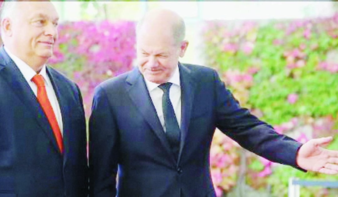 Il cancelliere tedesco Olaf Scholz e il presidente ungherese Viktor Orban