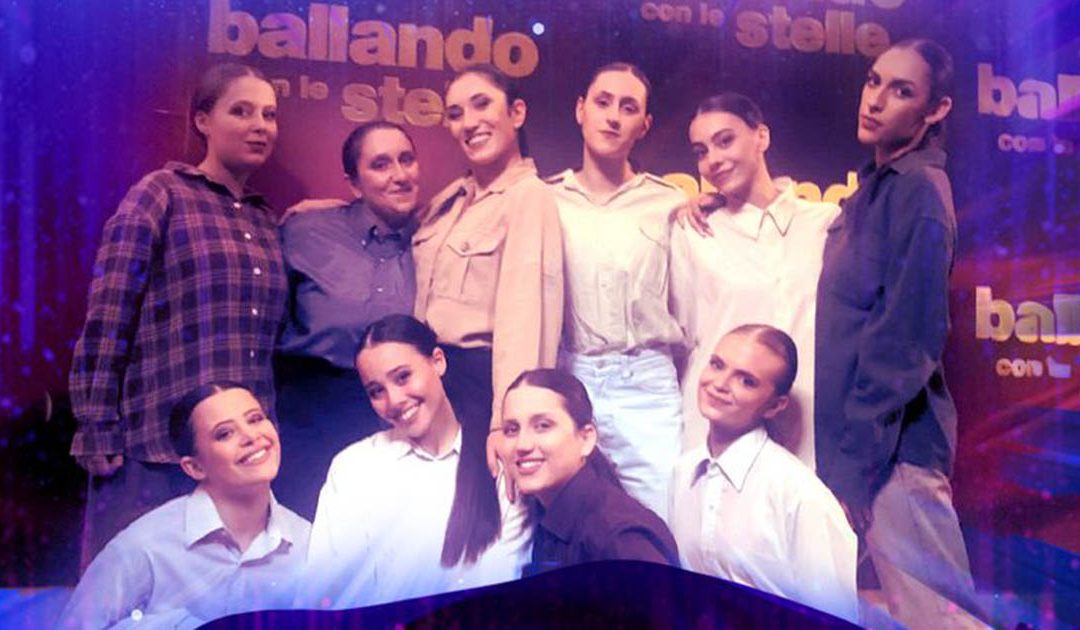 Ballando con le stelle, il corpo di ballo di Lamezia va in finale