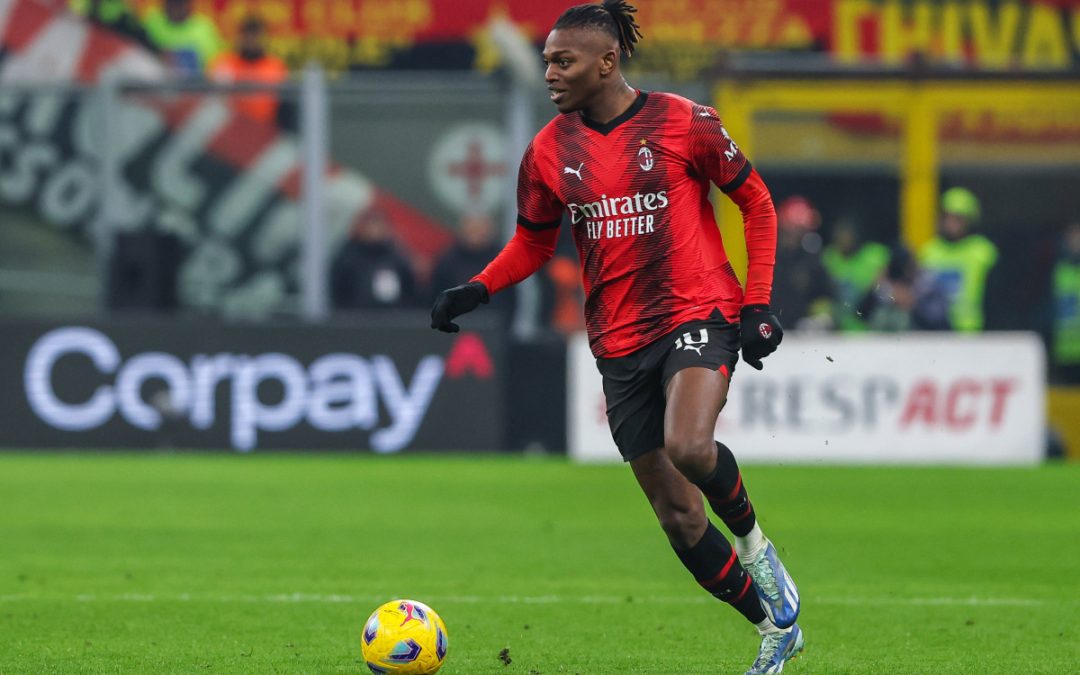 Leao “Pioli merita il meglio, il campionato è lungo”